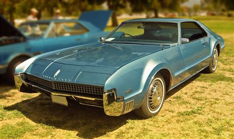 Pin By Kent On Classic Cars Oldsmobile Toronado Oldsmobile Classic Cars