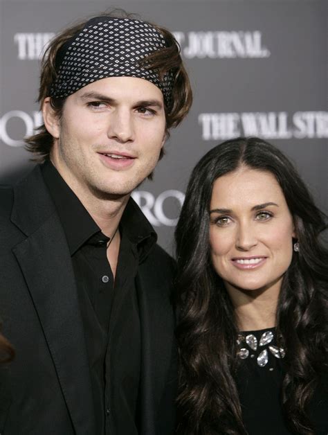 Demi Moore To Divorce Ashton Kutcher