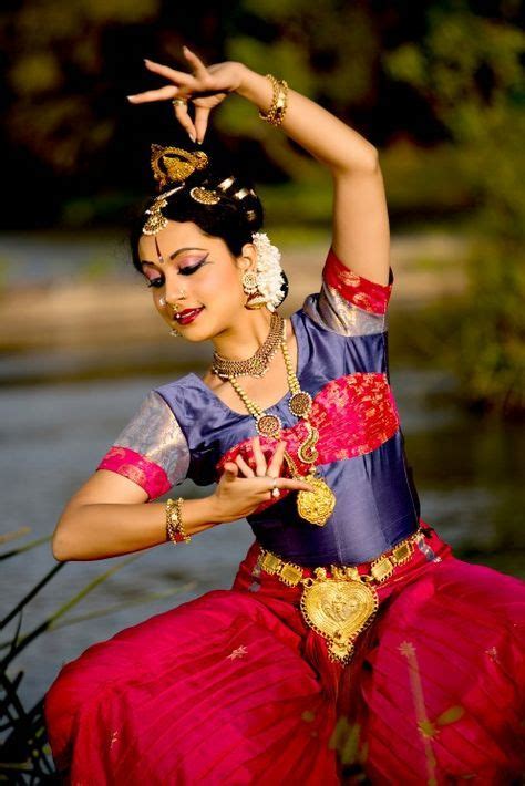 Prateeksha Kashi Indian Classical Dance Indian Classical Dancer Bharatanatyam Poses