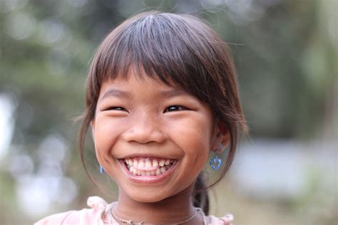 Filelao Little Girl Laughing With Teeth Wikimedia Commons