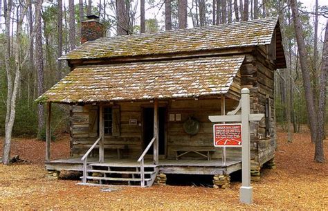 Pioneer log cabin #3 (inside home). images of pioneer cabins on the inside | Pioneer Log Cabin ...