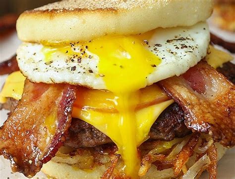 Hash Browns Double The Bacon And A Fried Eggcould A Breakfast Burger
