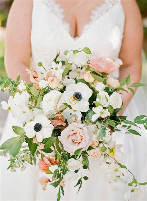 A Floral Trend Were Loving Dogwood Wedding Bouquets Anemone Bouquet