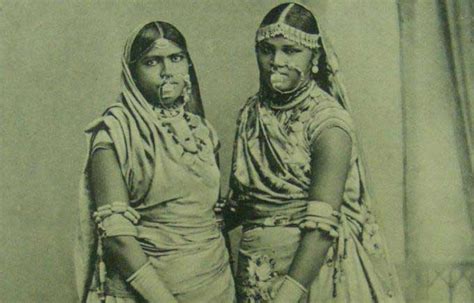 Journey Of The Women Of Indian Diaspora Carriers Of Culture