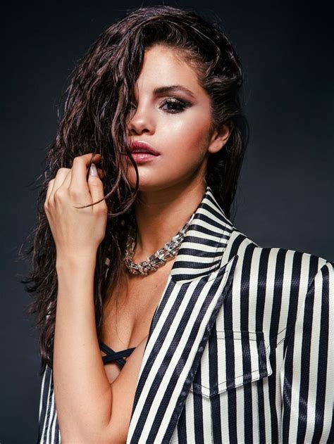 Here S A Photo Of Selena Gomez From Her 2014 Photo Shoot Selena Gomez Photoshoot Selena