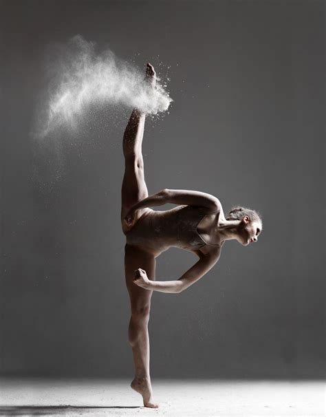Jaw Dropping Dance Portraits Caught With Flour And Photography By Alexander Yakovlev Demilked
