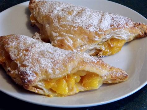 One Mother Hen 3 Easy Ways With Peaches And Puff Pastry