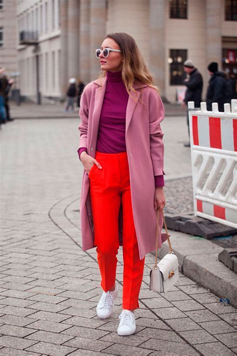 123 ideas para usar abrigos de colores en este invierno moda ropa de moda combinacion