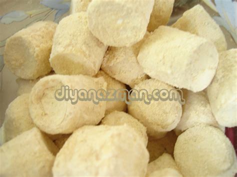(jangan tunggu sampai raya!) rangup, lemak berkrim dan tidak terlalu manis. ::Resepi Kuih Raya:: Kuih Batang Buruk Recipe | diyanazman.com