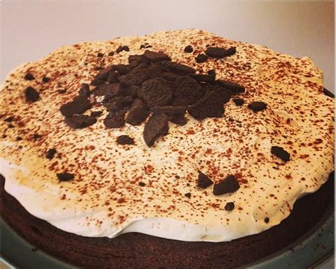 The mocha cookie crumble frappuccino is a starbucks special — but you don't have to wait for it to reappear on your local café's menu! Carys' Cakes: Starbucks Inspired: Mocha Cookie Crumble Cake