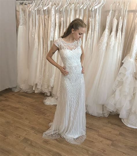 Hochzeitskleid plus size hochzeitskleid 20er hochzeitskleider schlicht victoria rüsche brautkleid vintage perfektes brautkleid braut bräutigam schöne modelle ideen für die hochzeit. Traumhaftes Brautkleid im Stil der 20er Jahre. (mit ...