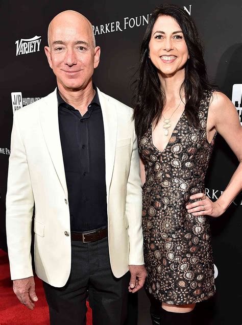 Jeff Bezos Ex Wife Mackenzie Scott Has Given 17 Billion To Charities