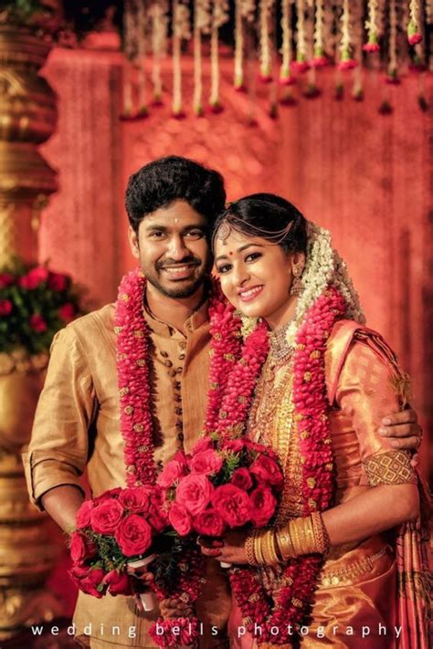 Here Are Some Best Couple Photography Ideas And Poses For South Indian Couples That You Must Need