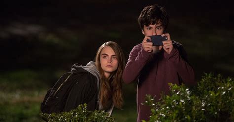 Paper Towns Movie Review Does Cara Delevingne Light Up The Big Screen In Her First Lead Role