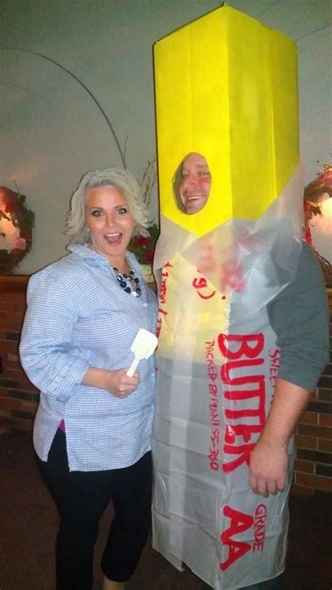 20 couples halloween costumes you won t roll your eyes at huffington post cool halloween