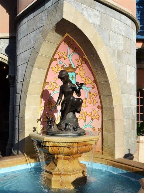 Cinderella Fountain In Magic Kingdom Disney Insider Tips
