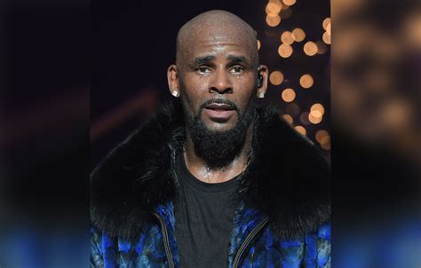 R Kelly Charged With 10 Counts Of Criminal Sexual Abuse