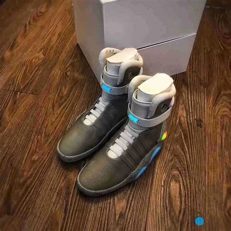 2023 Top Back To The Future Air Mag Sneakers Marty Mcflys Led Shoes