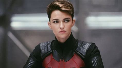 Ruby Roses Batwoman Edited Out Of Arrowverse Special Youtube