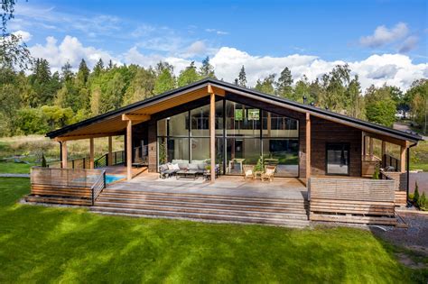 Inspiration For A Modern Log House Honka