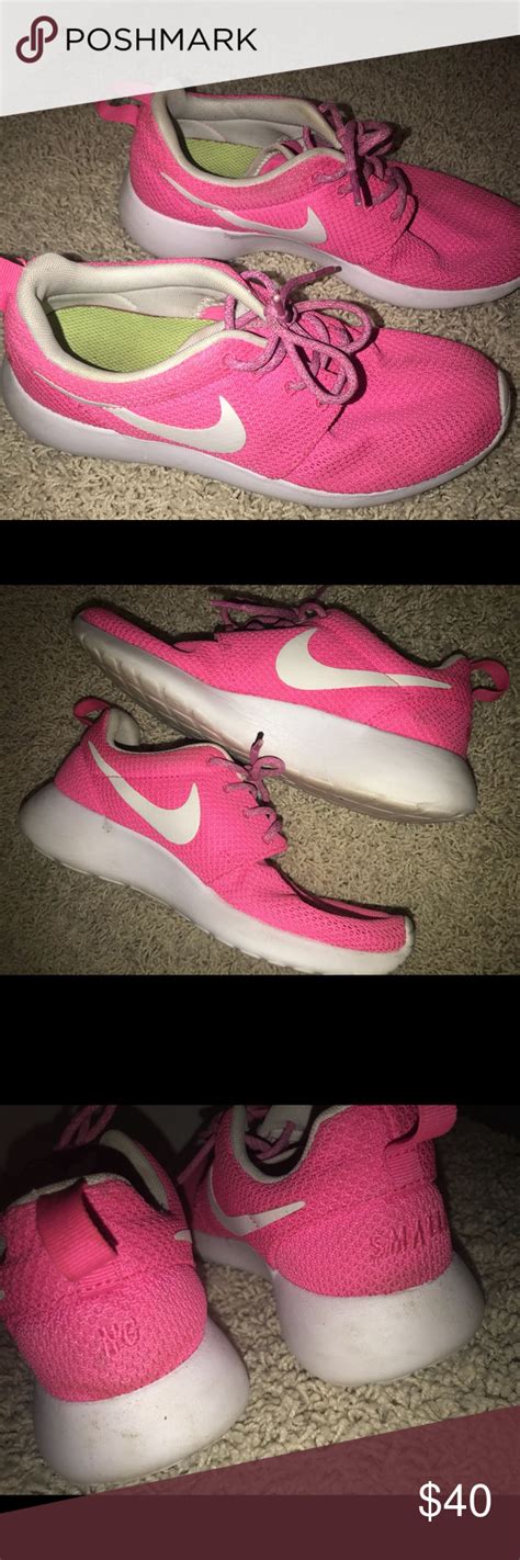 Pink Nike Roshes I Am In Love With These Neon Pink Nike Roshes I Got