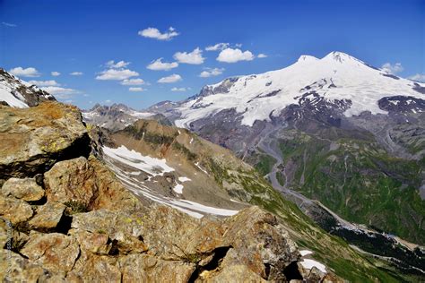 Mount Elbrus Climb Tackle This 7 Summits Peak In Mountain Madness