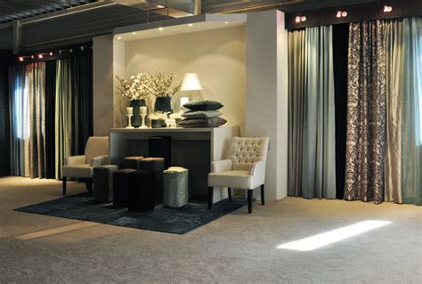 Curtains And Upholsteries Display In The New Kobe Showroom Showroom Interior Design Curtains