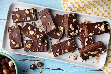 Made with peanut butter rolled oats and a delicious chocolate peanut butter filling. No-Bake Chocolate-Hazelnut Bars Recipe - Kraft Canada