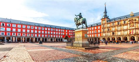 Plaza Mayor Madrid Puntos De Interés Y Monumentos Historia Cómo Llegar