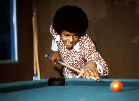 Michaelshooting Pool Michael Jackson Photo 42697574 Fanpop