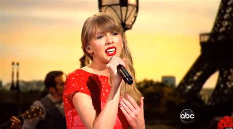 Taylor Swift Begin Again Stars Emotional Performance At 2012 Cma