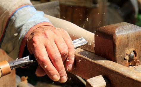 5 Top Tips For Learning How To Work With Wood Effectively