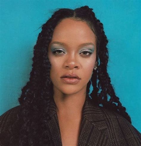 Pin By Manjiktang On Hair Rihanna Rihanna Style Natural Hair Styles