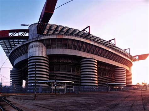 Kurang lebih setahun kemudian, tepatnya 15 september 1926 stadion selesai dibangun. Hintergrundbilder : Italien, die Architektur, Gebäude ...