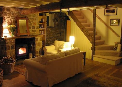 40 Cozy Small Living Room Ideas For English Cottage Cottage Living