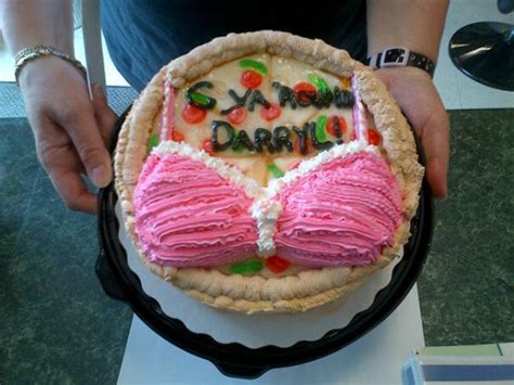 10 hilarious farewell cakes that would turn sad goodbyes happy! 15+ Hilarious Farewell Cakes That Employees Got On Their ...