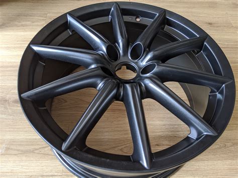 Ral color code 9005 concerns the color jet black and is part of the color collection ral classic, color category white and black hues. Ral 9005 Matt Hochwetterfest - Alfa Romeo Portal ...
