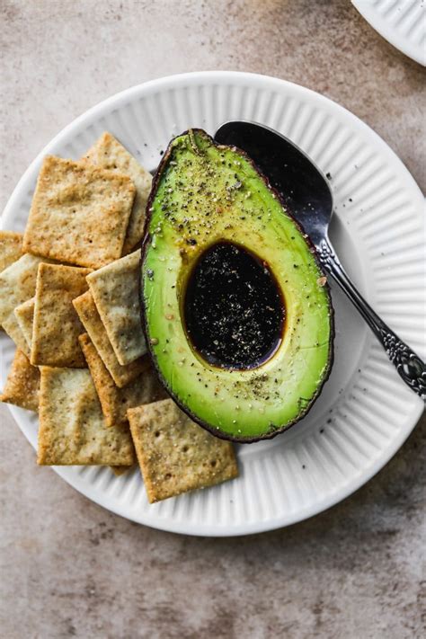 5 Minute Avocado Snack Quick Easy And Healthy Walder Wellness Rd