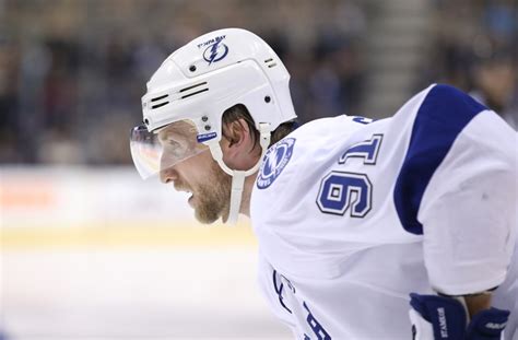 Steven Stamkos Assures Fans He Wants To Stay With Tampa Bay Lightning