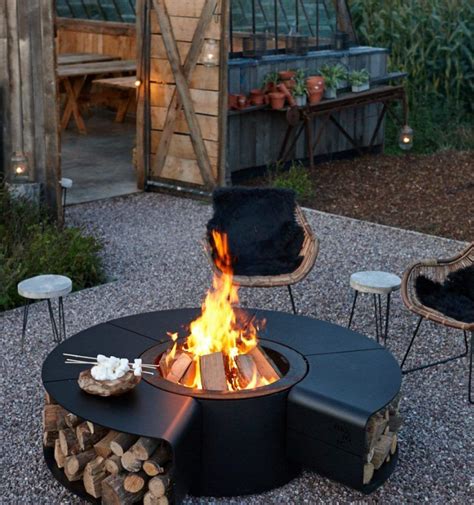 25 Fabulous Backyard Fire Pits — Modern Landscaping Designs Wood Fire