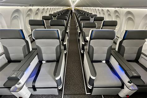 Inside Breeze Airways Swanky Airbus A220 With 36 First Class Recliners