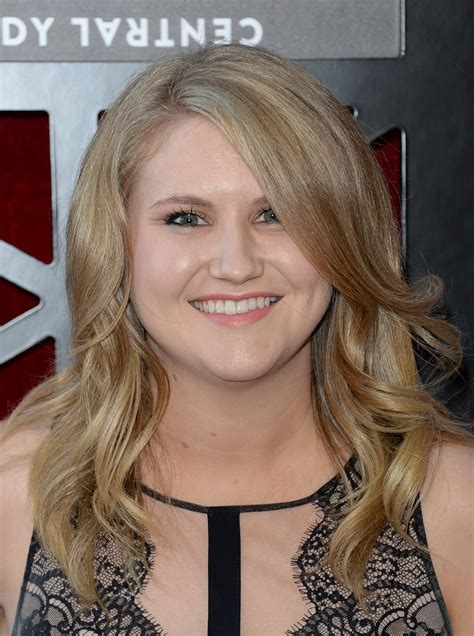 why 22 jump street scene stealer jillian bell is an actress to watch