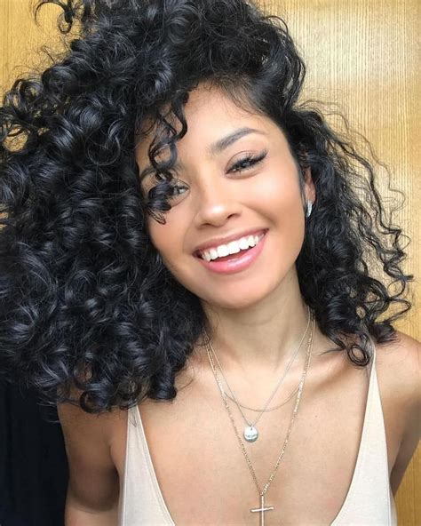 Curlyig On Instagram “her Smile 🧡🧡👌” In 2021 Curly Hair Styles