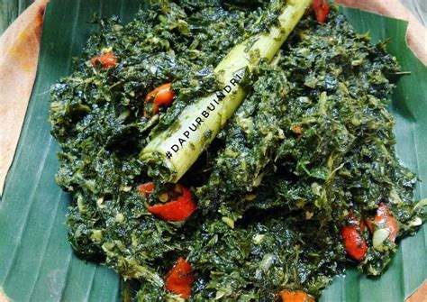 Resep Daun Ubi Tumbuk Khas Kalbar Oleh Dapur Buindri Cookpad