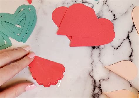 Cricut Valentine's Day Wreaths - Crafting in the Rain