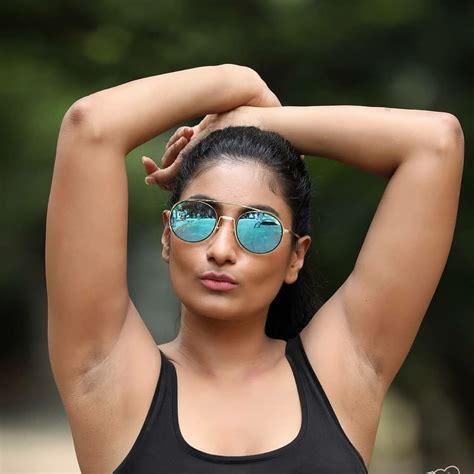 See Indian Girls Armpits Shave Armpits Dark Armpits Armpits Smell