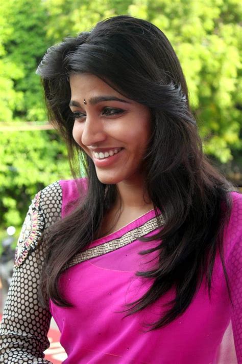 Tamil Actress Dhansika Gorgeous Saree Photos Cap