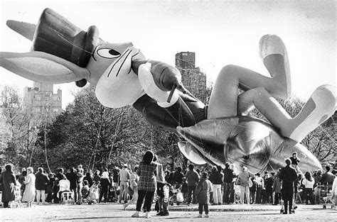 The annual parade in new york city started in 1924. Macy's Thanksgiving Day Parade: A Brief History