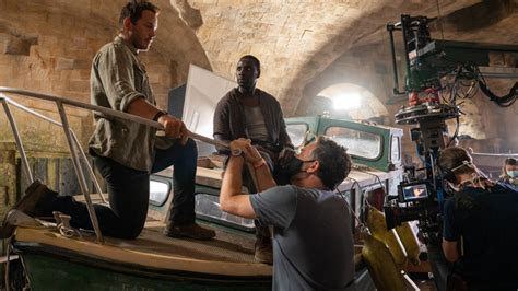 Jurassic World Dominion Director Colin Trevorrow On Feathered Dinos And