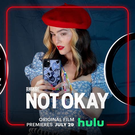 Trailer Voor Hulu Film Not Okay Met Zoey Deutch Entertainmenthoek Nl